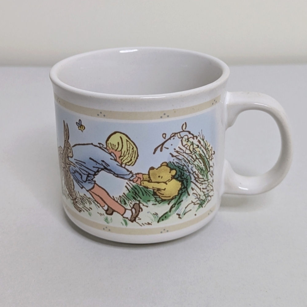 Vintage Walt Disney Company Classic Winnie The Pooh Mug Coffee Tea Cup